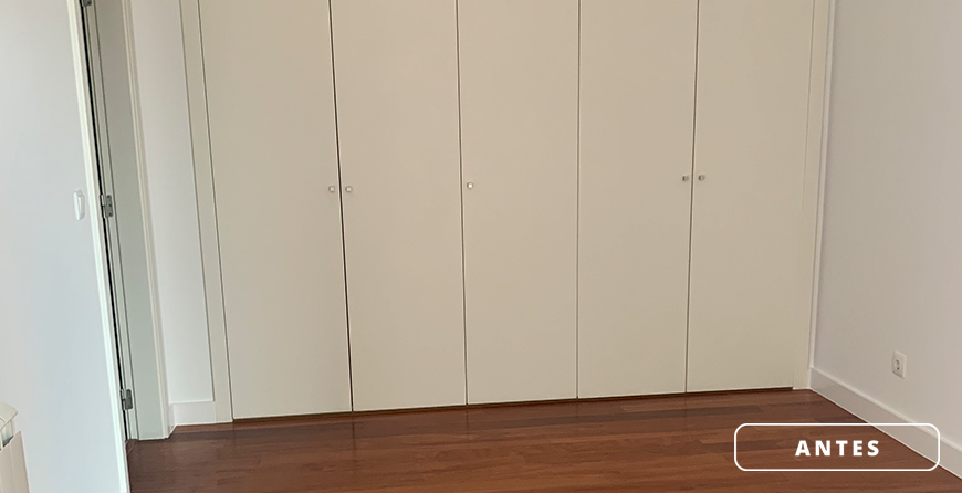 Closet em apartamento de Lisboa antes de ser remodelado